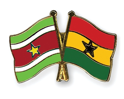 Fahnen Pins Surinam Ghana