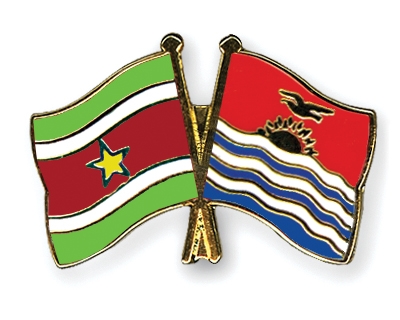 Fahnen Pins Surinam Kiribati