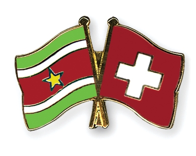 Fahnen Pins Surinam Schweiz