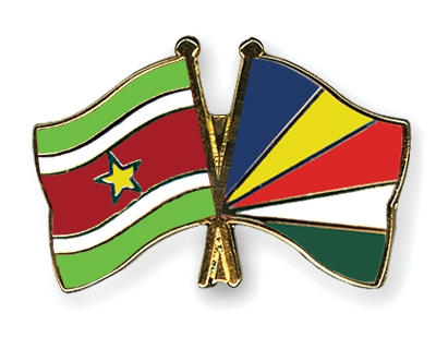 Fahnen Pins Surinam Seychellen