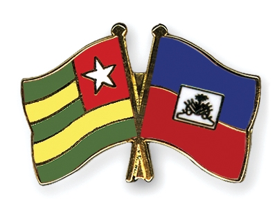 Fahnen Pins Togo Haiti