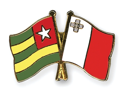 Fahnen Pins Togo Malta