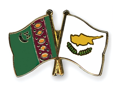 Fahnen Pins Turkmenistan Zypern