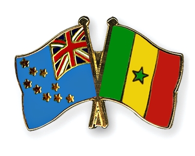 Fahnen Pins Tuvalu Senegal