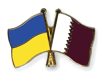 Fahnen Pins Ukraine Katar