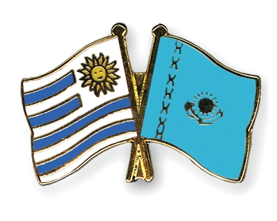 Fahnen Pins Uruguay Kasachstan