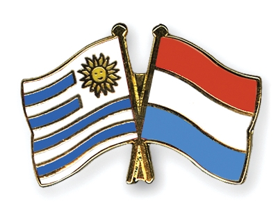 Fahnen Pins Uruguay Luxemburg