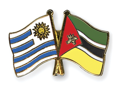 Fahnen Pins Uruguay Mosambik