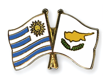 Fahnen Pins Uruguay Zypern