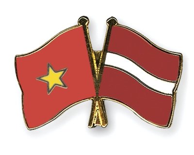 Fahnen Pins Vietnam Lettland