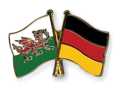 Fahnen Pins Wales Deutschland