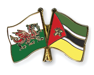 Fahnen Pins Wales Mosambik