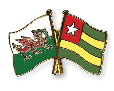 Fahnen Pins Wales Togo