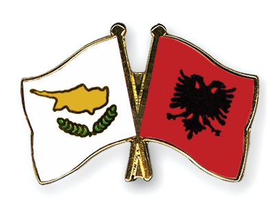 Fahnen Pins Zypern Albanien