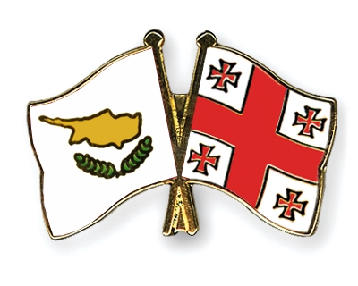 Fahnen Pins Zypern Georgien