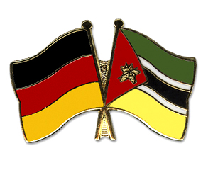 Crossed Flag Pins: Germany-Mozambique