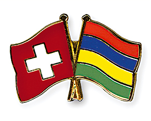 Crossed Flag Pins: Switzerland-Mauritius