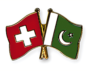 Crossed Flag Pins: Switzerland-Pakistan